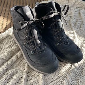 KEEN W’s 9.5 Insulated Winter Boots - Black, Quilted, Lace Up